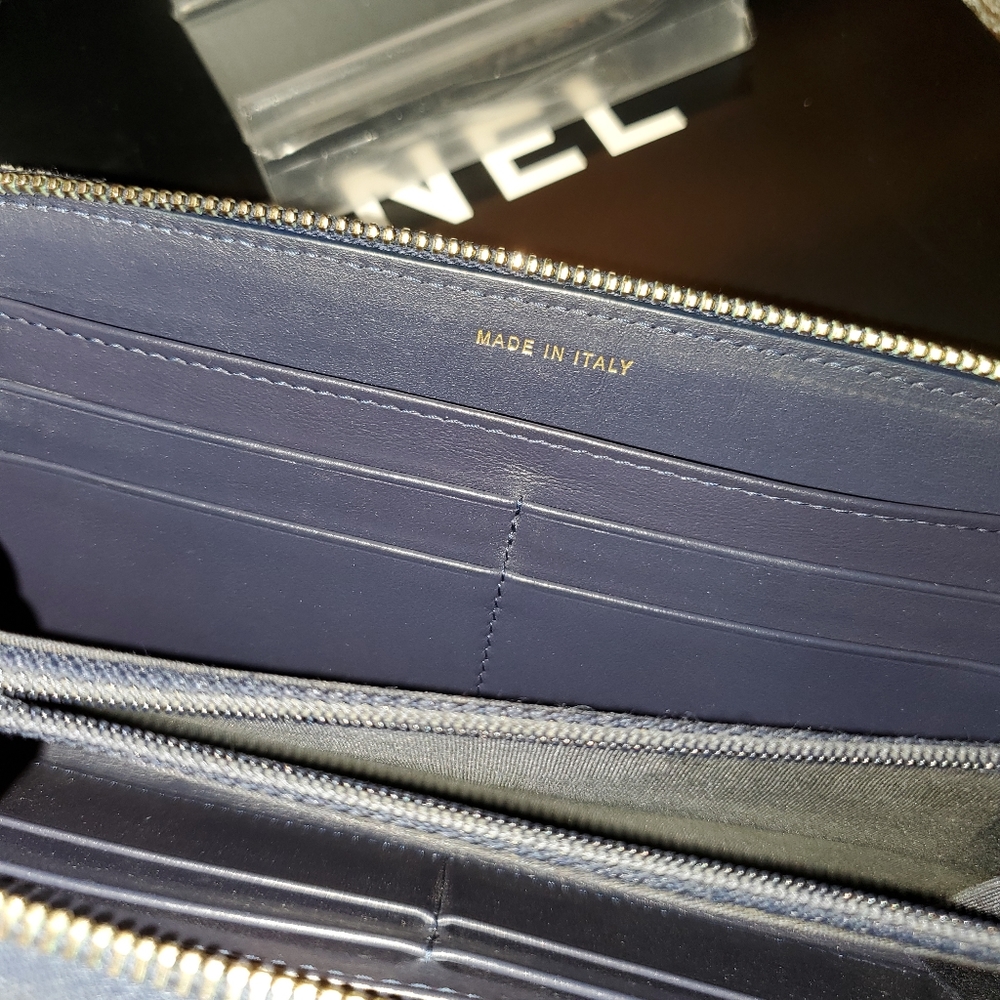 Authentic Chanel Paris Denim Zip Around wallet. FULL INCLUSION - Picture 12 of 12